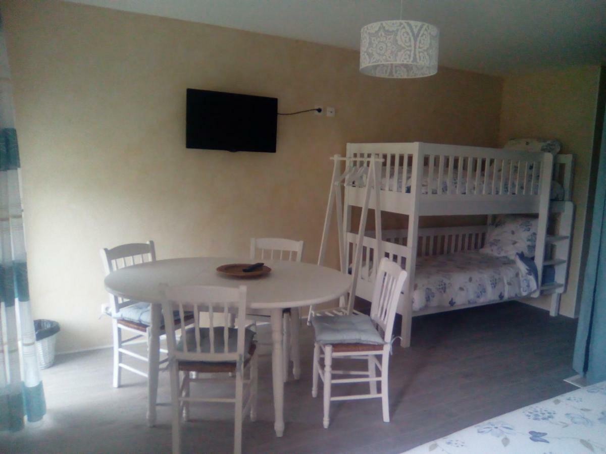 Chambre D'Hotes - Le Safran Du Val D'Or Anneyron 外观 照片